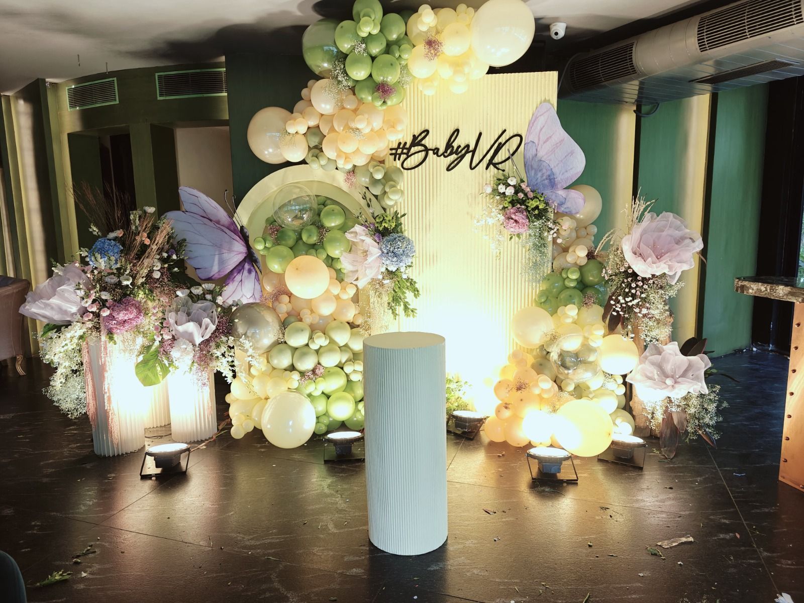 Exquisite Baby Shower Decoration