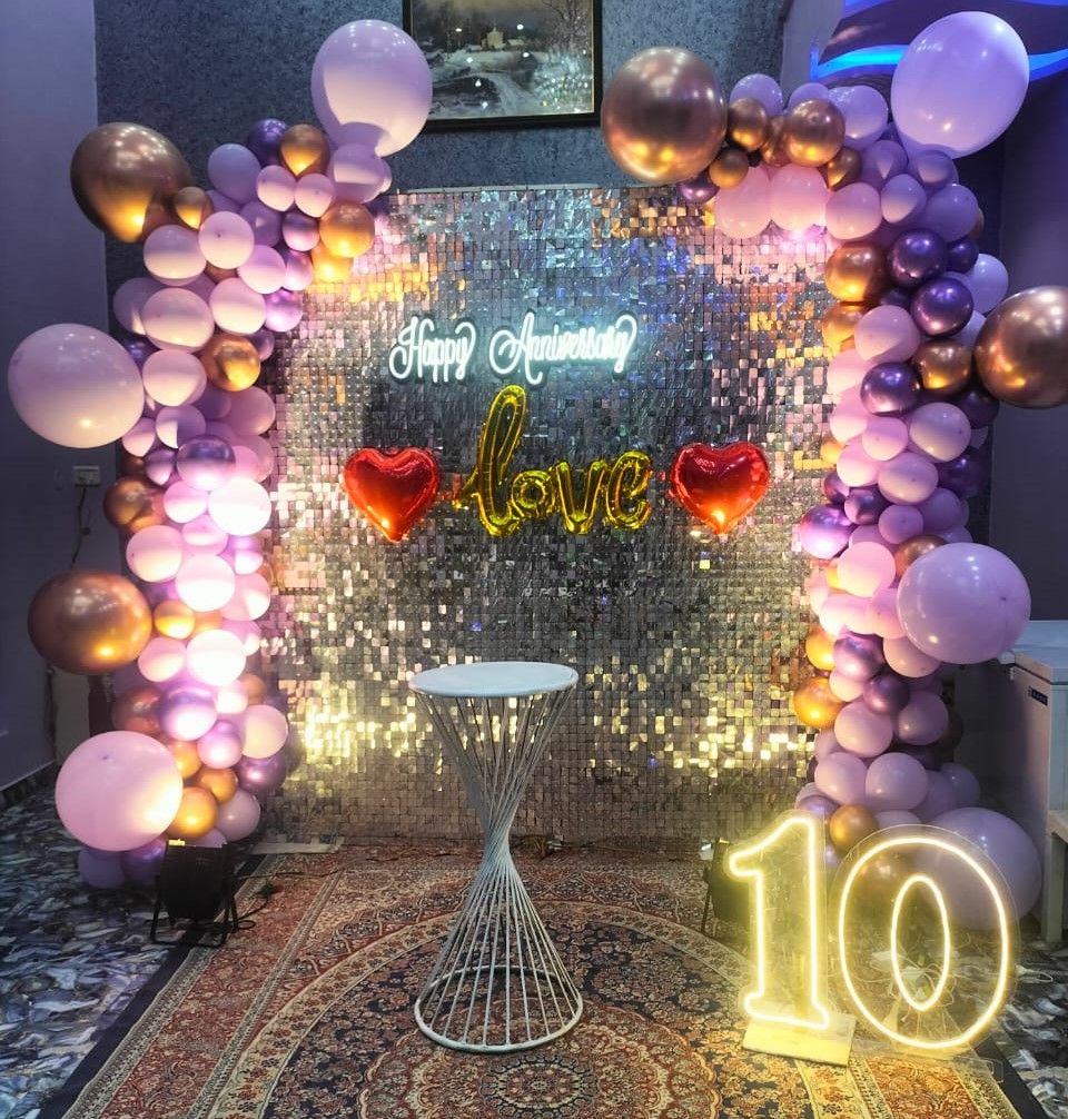 anniversary balloon decoration
