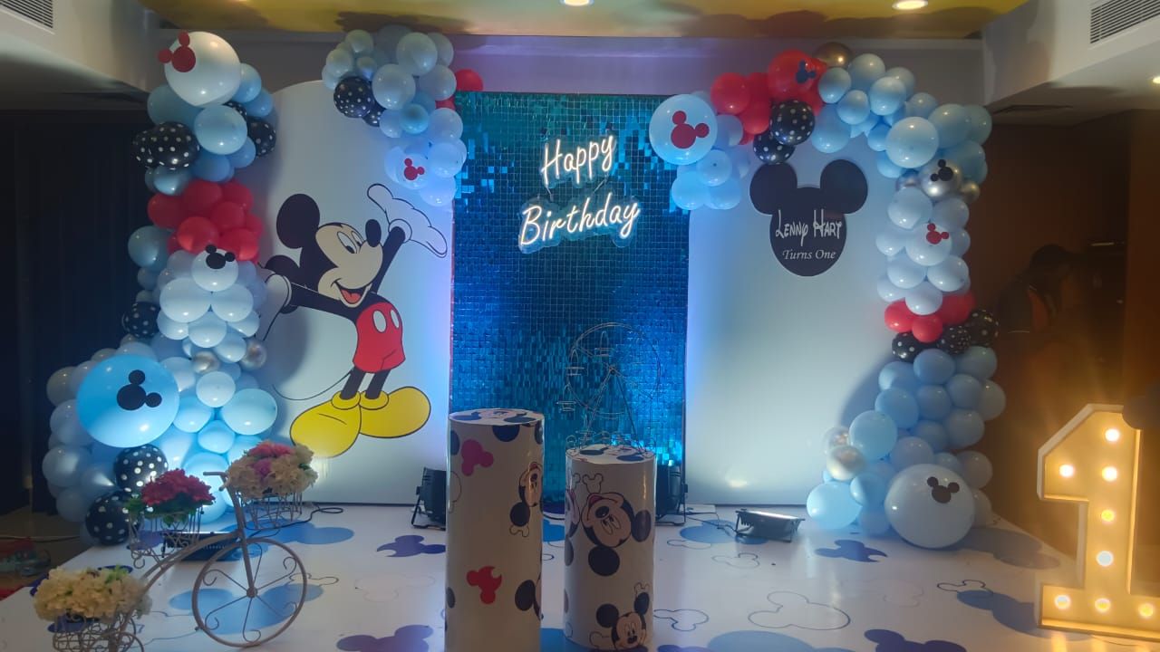 Effectual Micky Mouse Theme Birthday Decor