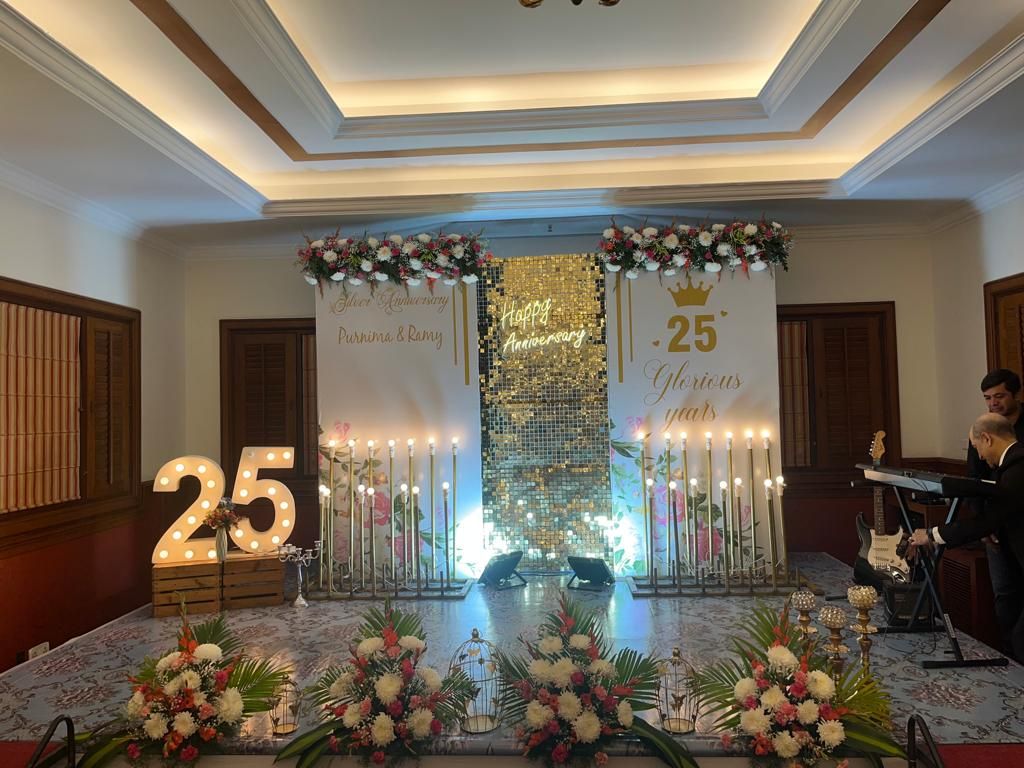 wedding anniversary decorations"