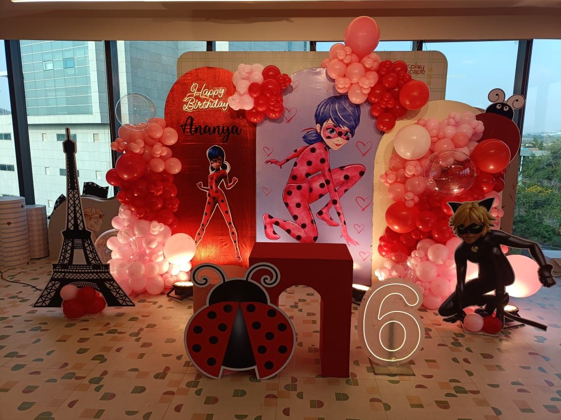 Miraculous Cat Noir & Ladybug Fiesta