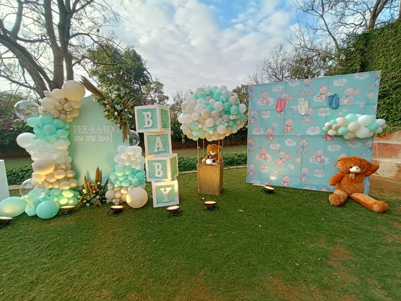 Peek-A-Boo Baby Bliss Decor