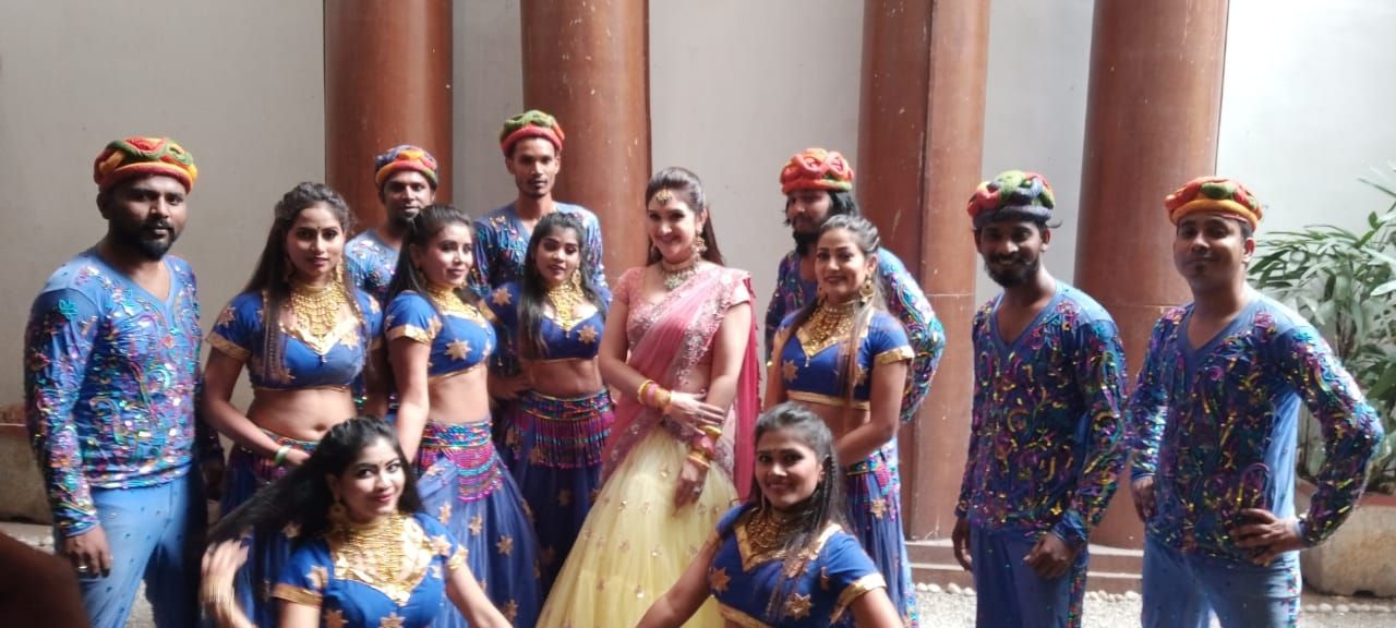 Dandiya Dance Group service in party