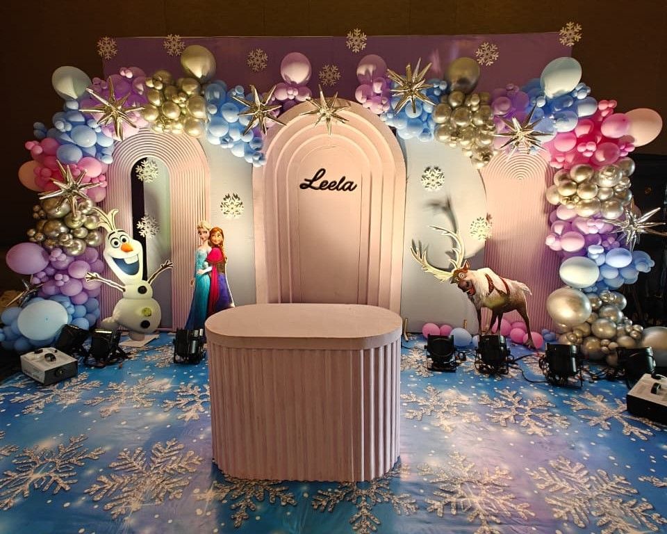 Leela’s Enchanted Balloon Couture