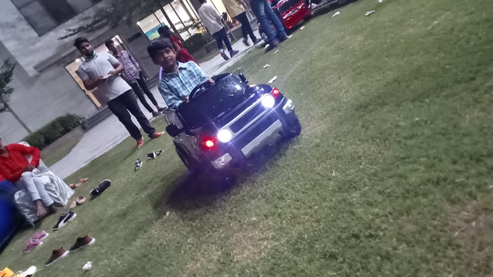Kids Remote Car Service in parities