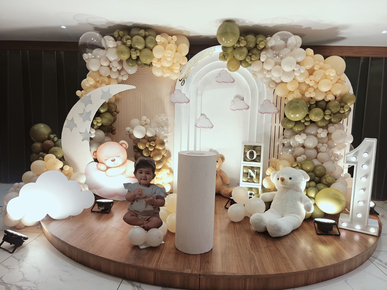 One-derful Teddy Night Setup