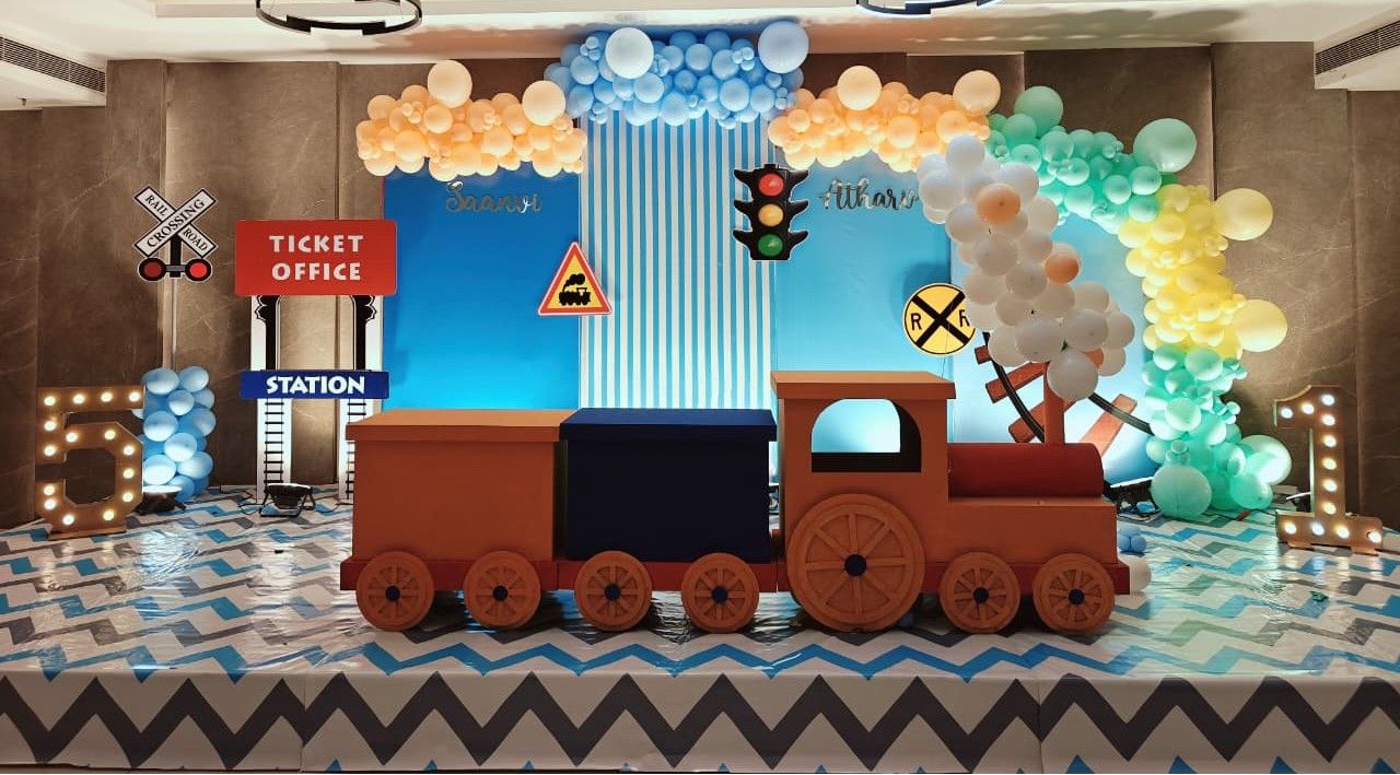 The Royal Express Soirée Setup