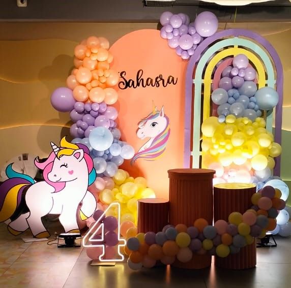 Unicorn Dreams Balloon Setup