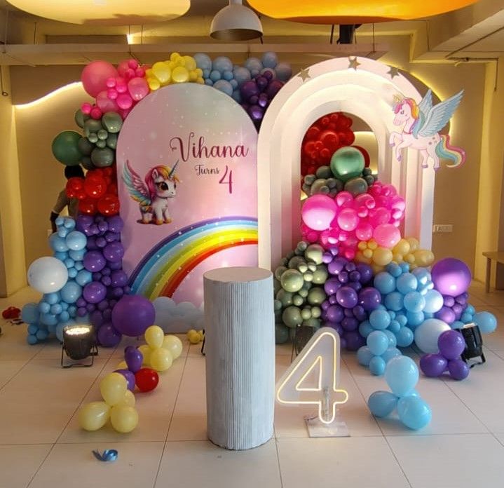 Spectacle Unicorn Themed Decoration