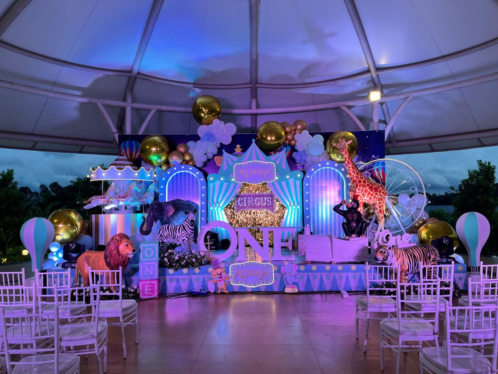 Spectacle Circus Theme Decoration