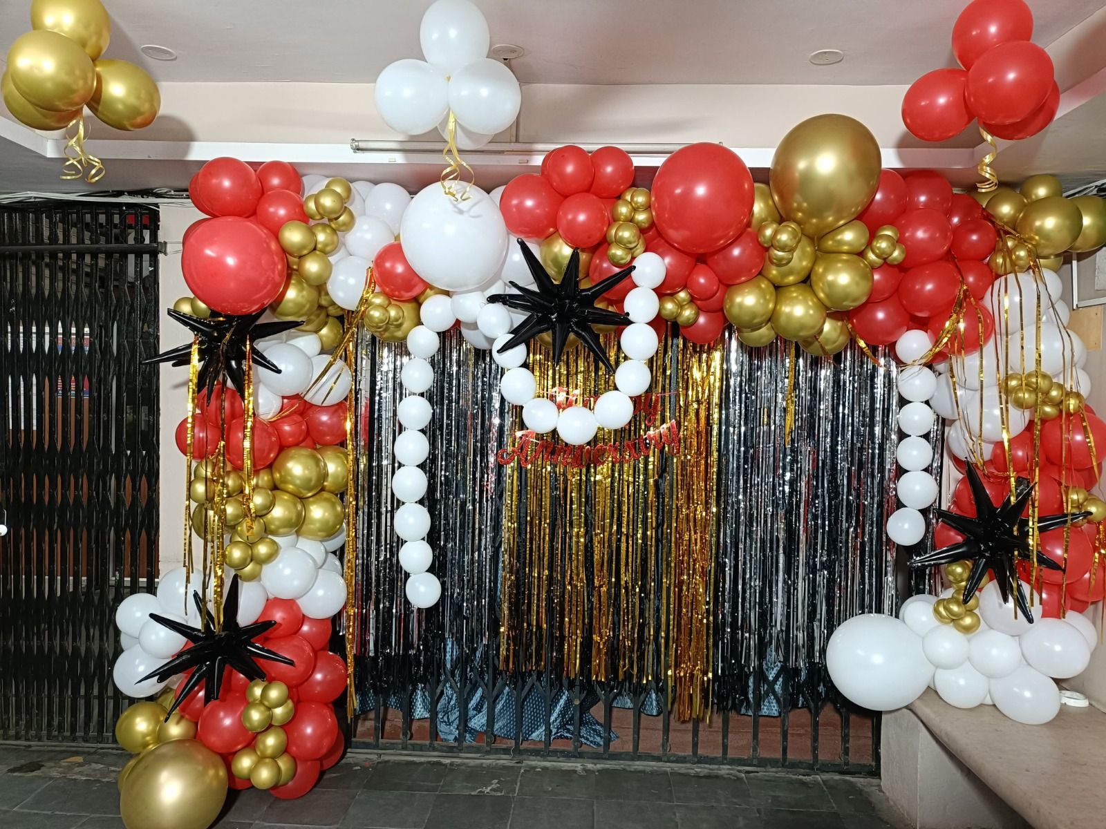 Glamorous Anniversary Home Decor