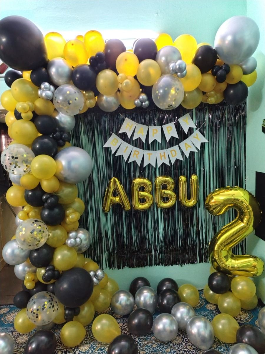 Two-rrific Balloon Birthday Decor