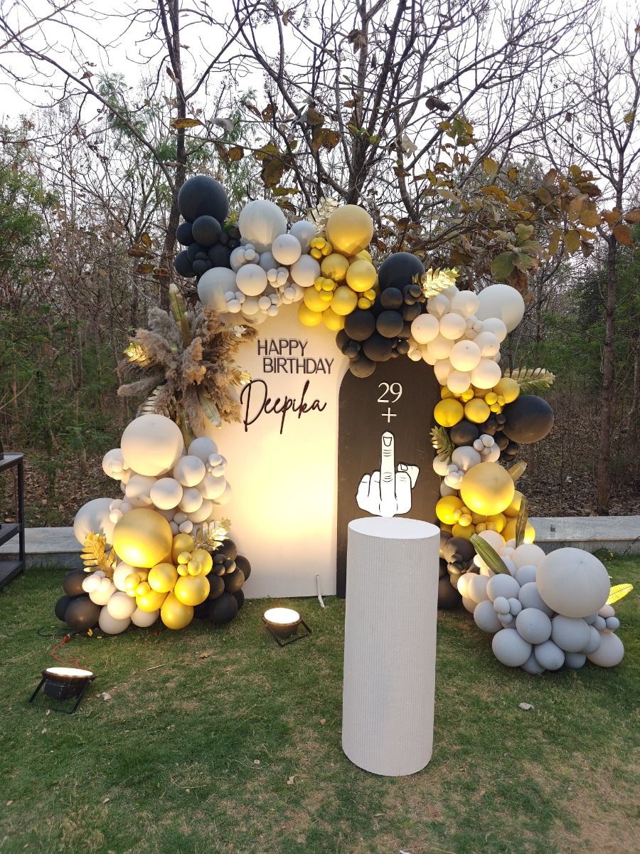 Glamorous Outdoor Glow