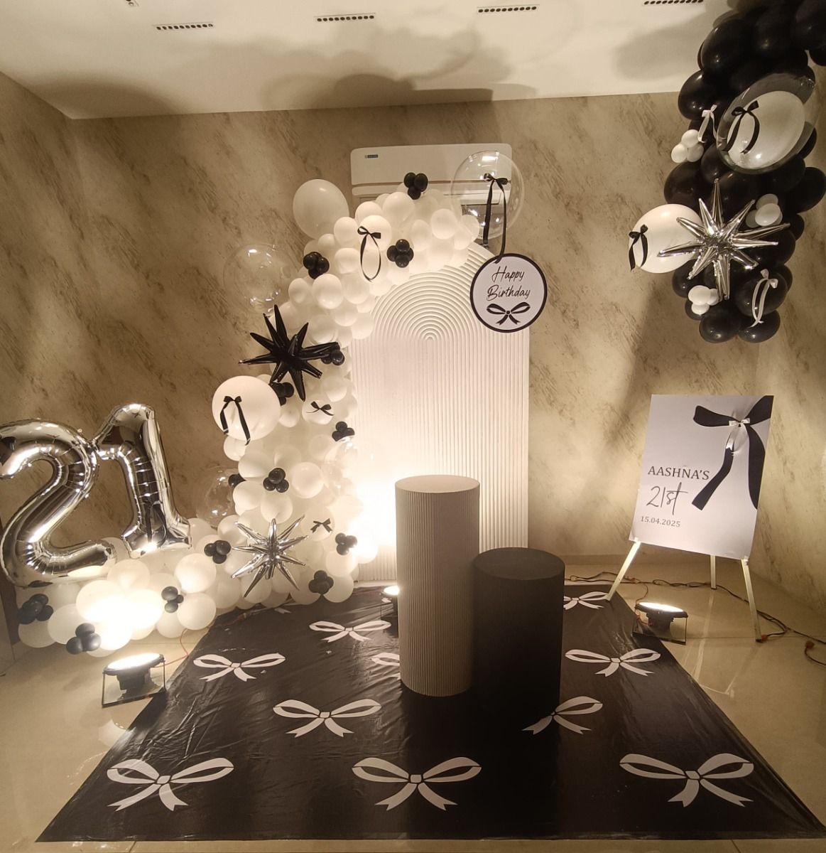 Balloons, Bows & Birthday Vibes