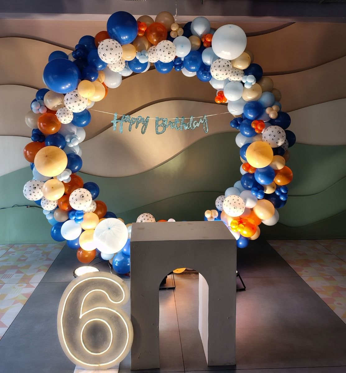 Pretty Pop Party Circle Setup