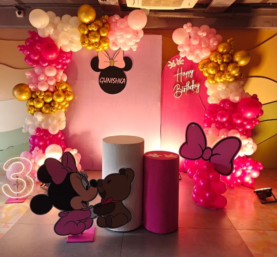 Sparkling Minnie's Birthday Celebration
