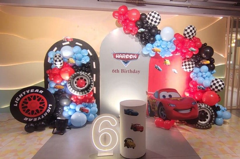 Thrilling Cars-themed Birthday Decoration