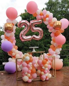 birthday room decoration
