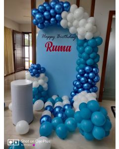 birthday party balloon decoration
