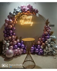 Exotic Ring Frame Decoration