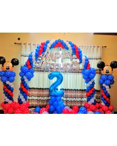 Balloon Arch with columns with micky mouse foils and number