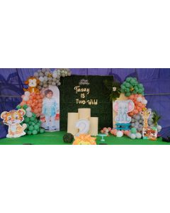 Wild Jungle Fest Birthday Decoration