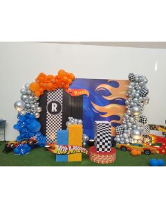 Hot Wheels-themed decoration
