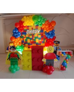 Minifigure Mayhem Party Setup